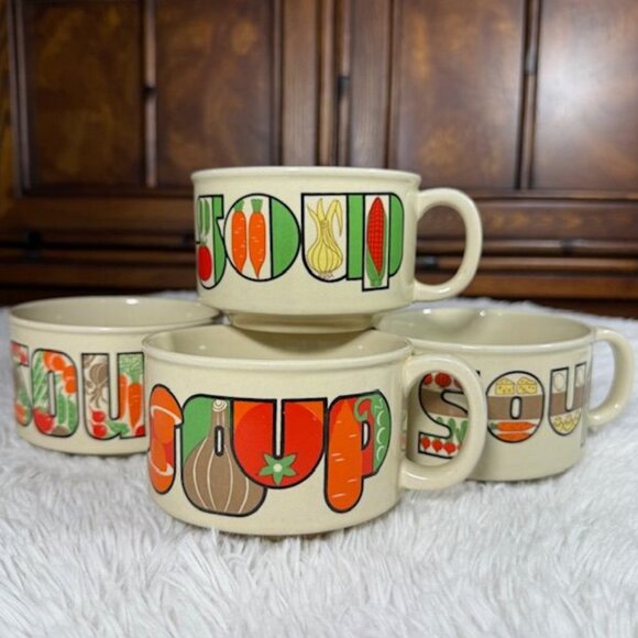 Vintage Set of 4 Vegetable Soup Bowl Stoneware Mugs - Picture 3 of 14